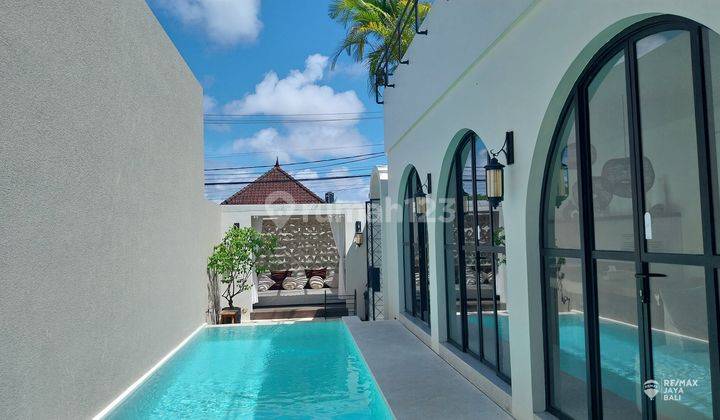 Villa With Santorini Style For Rent, Canggu Area 1