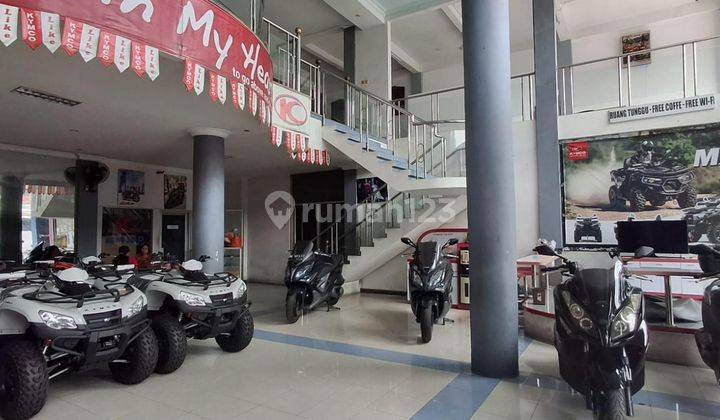 Showroom Dan Gudang 3 Lantai Dijual, Area Denpasar Barat 1