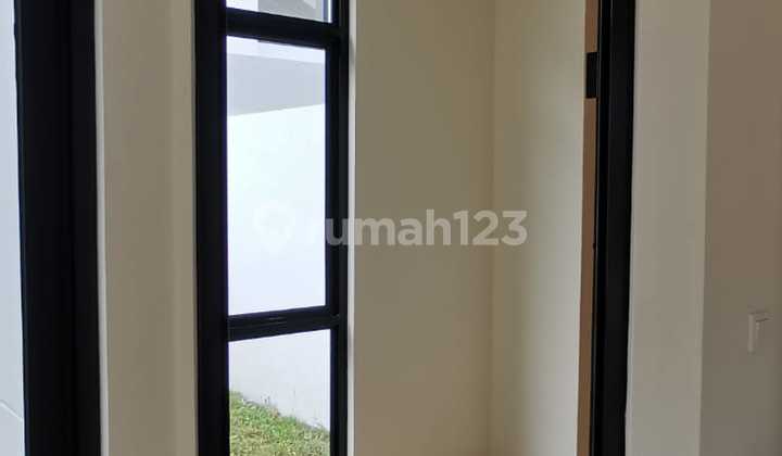 Nice House In Lippo Cikarang Cluster Uptown 2