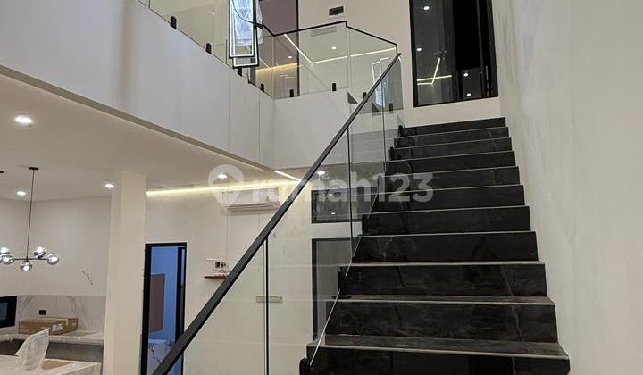 House, 2 Floors, Near Shopping Center, Ready to Occupy, Simpruk Lippo Cikarang