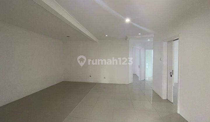 Rumah 2 Lantai Baru Unfurnished SHM di Lippo Cikarang, Cikarang 2