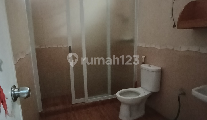 Dijual Rumah Meadow Green, Bougenville Permai, Lippo Cikarang, Cibatu, Cikarang Selatan, Kabupaten Bekasi. Lingkungan Nyaman, Aman, dan Cocok untuk Hunian Keluarga Maupun Investasi. SHM 2