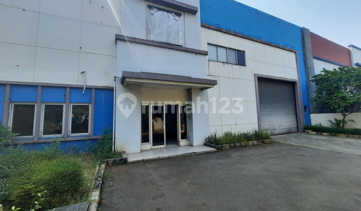 Selling Good Warehouse Ready for Use Near Cikarang Dryport Selling Good Warehouse Ready for Use Near Cikarang Dryport