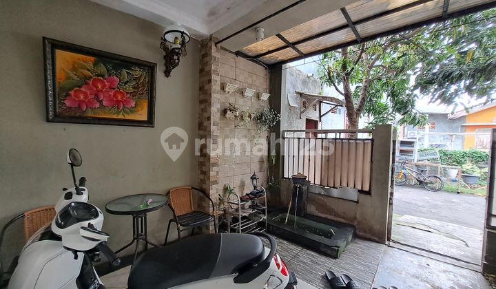 Nice House Jababeka Near President University Campus 2