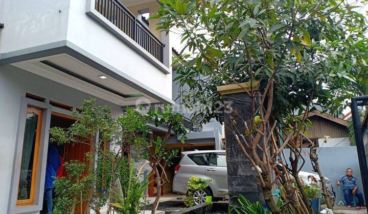 Rumah 2 Lantai Besar Di Prumpung Jatinegara Jakarta Timur Siap Huni  1