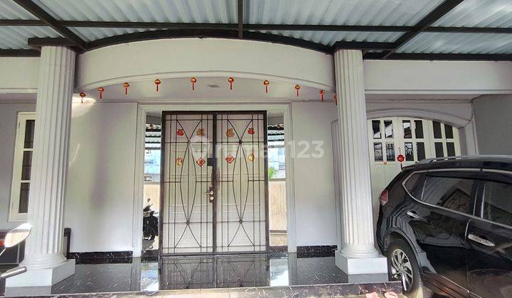 Siap Nego, Rumah Besar Taman Villa Meruya Dekay Puri 2