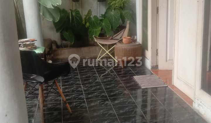 1.5-Story Ready-to-Occupy House in Gandaria Selatan, Cilandak 2