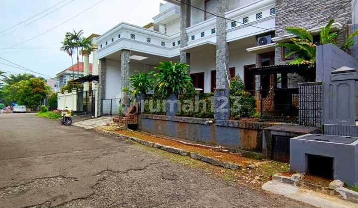 Rumah Murah Bagus 2.5 Lantai Siap Huni Di Cinere Rumah Murah Bagus 2.5 Lantai Siap Huni Di Cinere