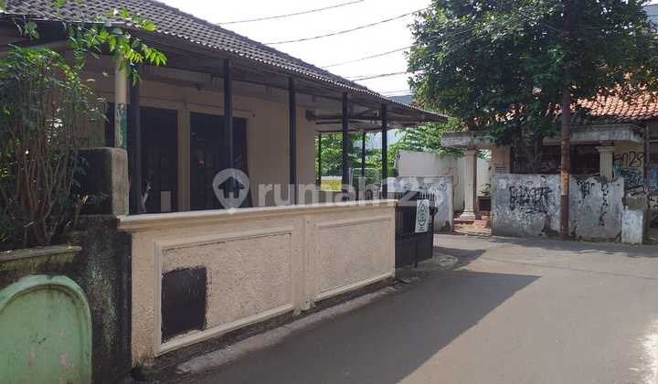 Rumah Lama Posisi Hoek Di Kemang Ampera Jakarta Selatan  2