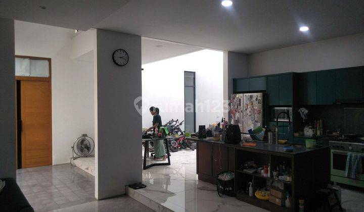 Rumah Unik 2 Lantai Siap Huni Strategis Di Cilandak 2