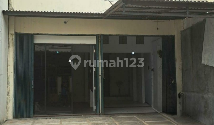 2-Story Ready-to-Use Terrace Shop in Kebayoran Baru 1