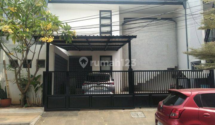 Rumah Unik 2 Lantai Siap Huni Strategis Di Cilandak 1