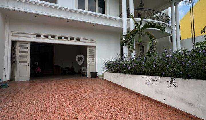 Rumah Luas Asri Dengan Kolam Renang Di Cipete 2