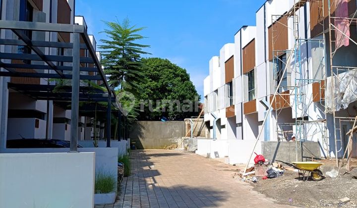 Cluster De Kalma Deket Pintu Tol Dasari 2