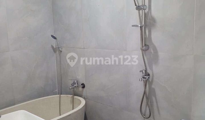 Rumah Akses Dua Mobil Bagus Shm Dp 0 2