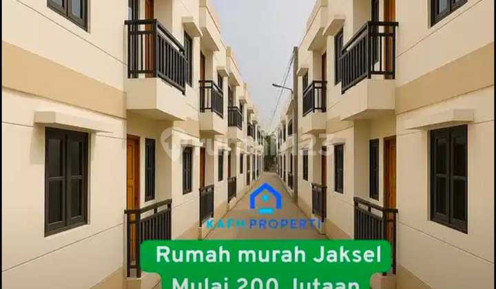 Affordable Two-Story House in Jagakarsa with SHM Affordable Two-Story House in Jagakarsa with SHM
