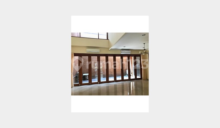 Pondok Indah fully furnished residence, green, comfortable, cool with a work room. Pondok Indah fully furnished residence, green, comfortable, cool with a work room.