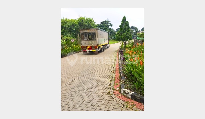 Wide Property Suitable for Warehousing, Schools, Educational Institutions Wide Property Suitable for Warehousing, Schools, Educational Institutions