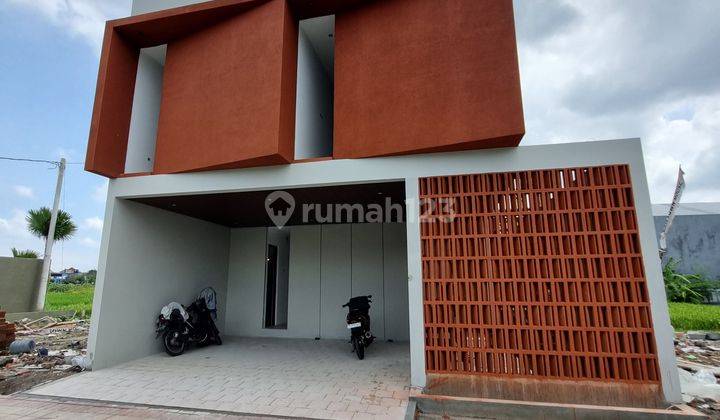 Rumah Mewah Kontemporer Jambon  1