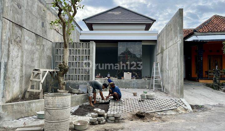 Rumah Baru Full Furnished Purwomartani 1