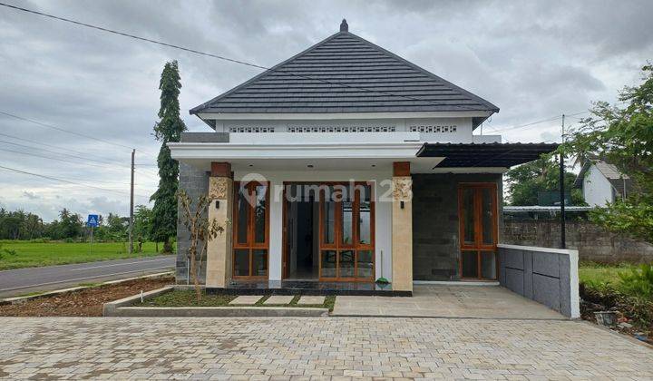 Rumah Tropis Sleman 1