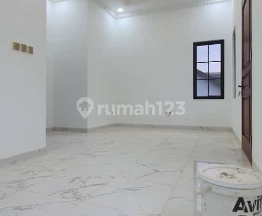 Dijual Rumah Classic Modern Posisi Di Hook Di Kawasan Sentul City 1