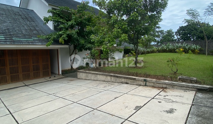 Di Sewakan Rumah Full Furnish Konsep Rumah Taman di Sentul City Di Sewakan Rumah Full Furnish Konsep Rumah Taman di Sentul City