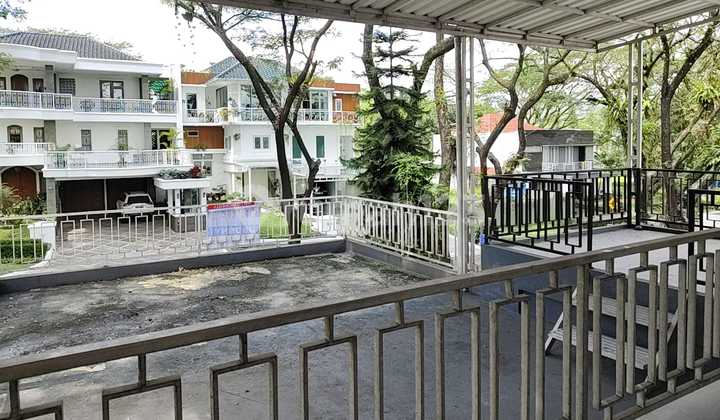 For Sale: Ready-to-Occupy House in a Lush Area For Sale: Ready-to-Occupy House in a Lush Area