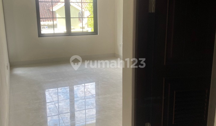 Rumah Classic Modern Di Kawasan Terdepan Sentul City Rumah Classic Modern Di Kawasan Terdepan Sentul City