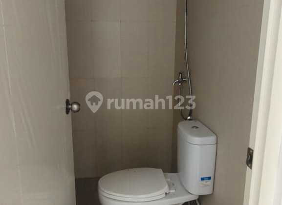 Minimalist Modern House with Mount Pancar View 2