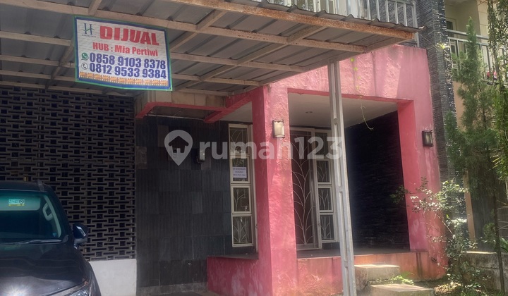 Modern Minimalist House for Rent Near CBD Sentul City Area Modern Minimalist House for Rent Near CBD Sentul City Area