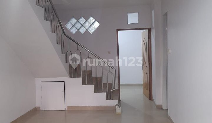 Rumah Kel Jelambar Baru Kec Grogol Petamburan Jakbar 220