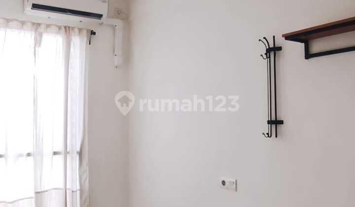 Apartmen Studio di Tower Acacia Sky, Ada AC, Kompor, Water Heater S242 2