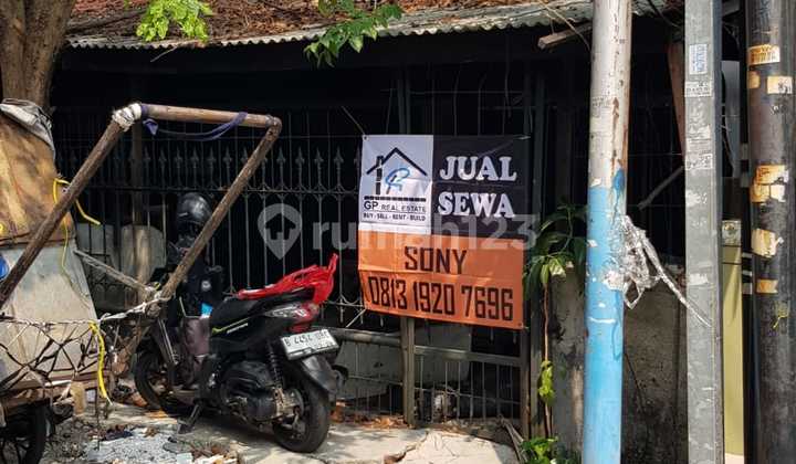 Rumah tua 110m2 hadap barat, Jl Mangga besar , Sawah Besar, Jakarta Pusat S155