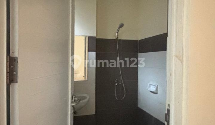 Shophouse in Duta Merlin 4 Floors Suitable for Office, Warehouse S284 2