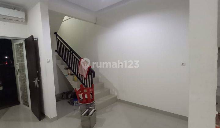 R066 Dijual Rumah 2lantai Dwipa Citra Raya Tangerang  2