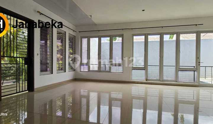 Dijual Atau Disewakan Rumah Siap Huni Lokasi Strategis Cluster Elysium Garden 2