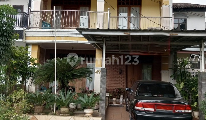 For Sale 2-Story House Strategic Location Meadow Green Lippo Cikarang 1