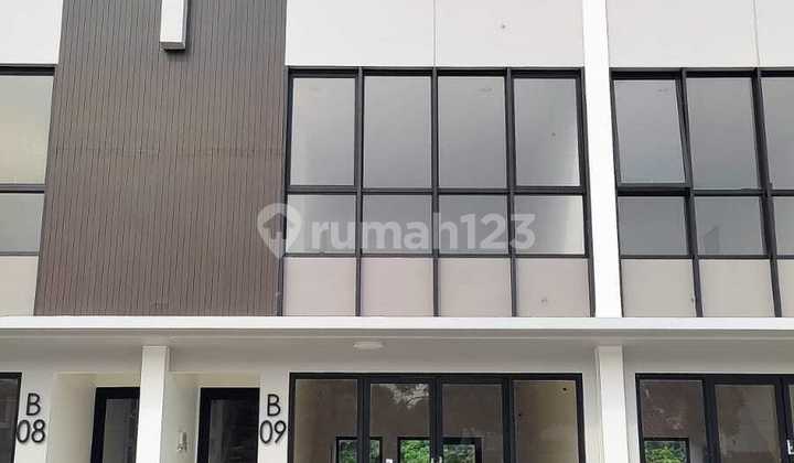 Disewakan Ruko 3 Lantai Lokasi Strategis The Hive Tanamera Lippo Cikarang Disewakan Ruko 3 Lantai Lokasi Strategis The Hive Tanamera Lippo Cikarang