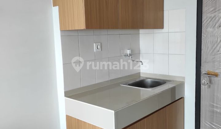 Dijual Apartement Semi Furnished, type studio Monroe Jababeka 2