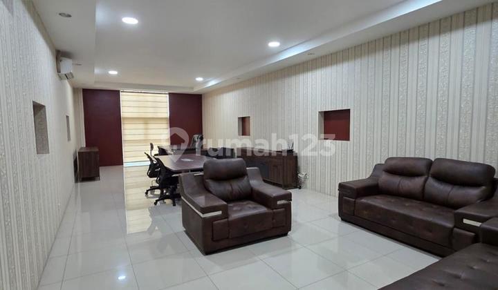 For sale/rent: 3.5-story shop house, ideal for Office/Warehouse storage, ICON CITY Deltamas. 2