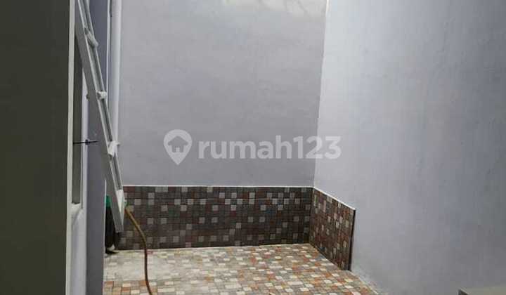 Dijual Rumah Full Renovasi Lokasi Strategis Perum Cikarang Baru Jababeka 2