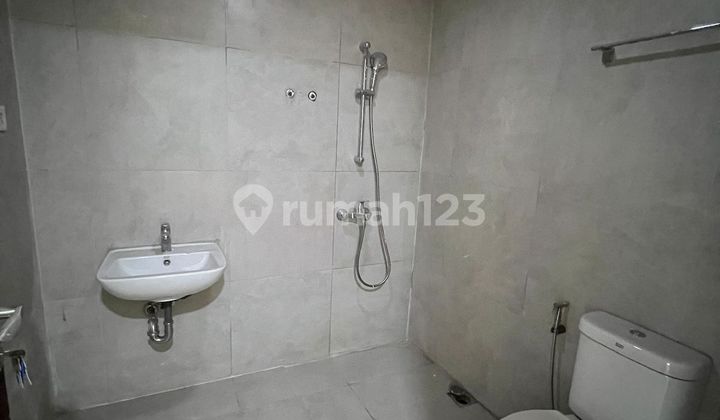 Studio Apartment for Sale in Chadstone Cikarang - Cool Views, Best Price, Strategic Location! 2