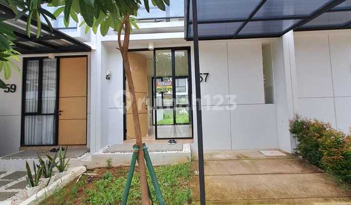 Disewakan Rumah Minimalis Elegan 2 Lantai Cluster Uptwon Lippo Cikarang 2