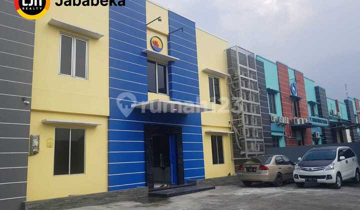 For Rent Delta Silicon Warehouse - Easy Access & Industrial Environment