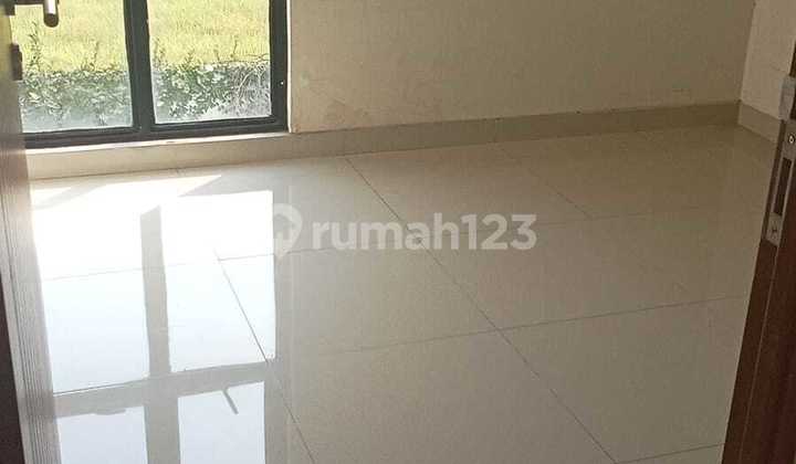 Sewa Rumah Eksklusif di Taman Simpruk Lippo Cikarang - Lingkungan Tenang & Strategis! 2