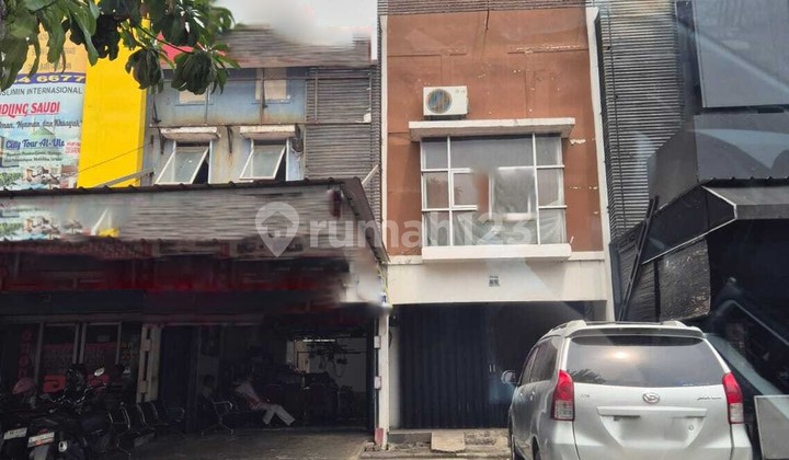 Dijual Ruko 2 Lantai Lokasi Strategis dan Ramai di Jababeka, Cocok untuk Usaha!