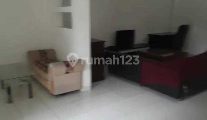 House for Sale with Furniture Bonus in Beverly Cluster Cikarang with a Comfortable Environment 2