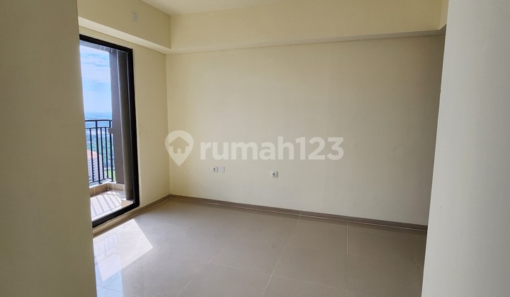 For Rent 3Br Tower Riviera Meikarta (Unfurnished) - Attractive Price 2