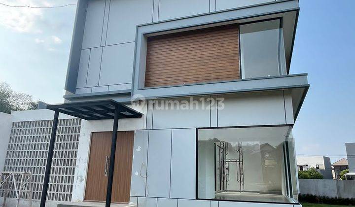 Disewa Atau Dijual Rumah Mewah 2 Lantai Cluster Simpruk Lippo Cikarang 1